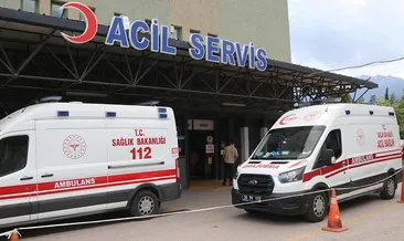 Yozgat'ta freni patlayan otomobil 2 araca çarptı: 6 yaralı #yozgat