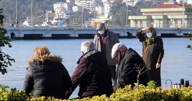 son gelismeler 65 yas ustu sokaga