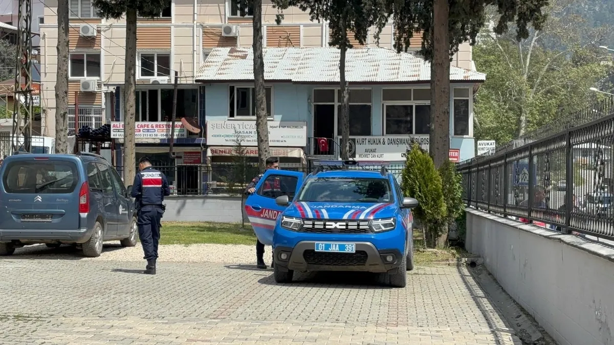 Sosyal medya hesabından tehdit paylaşımları yapmıştı: O öğretmen hakkında flaş karar! Sosyal medya hesabından tehdit paylaşımları yapmıştı: O öğretmen hakkında flaş karar!