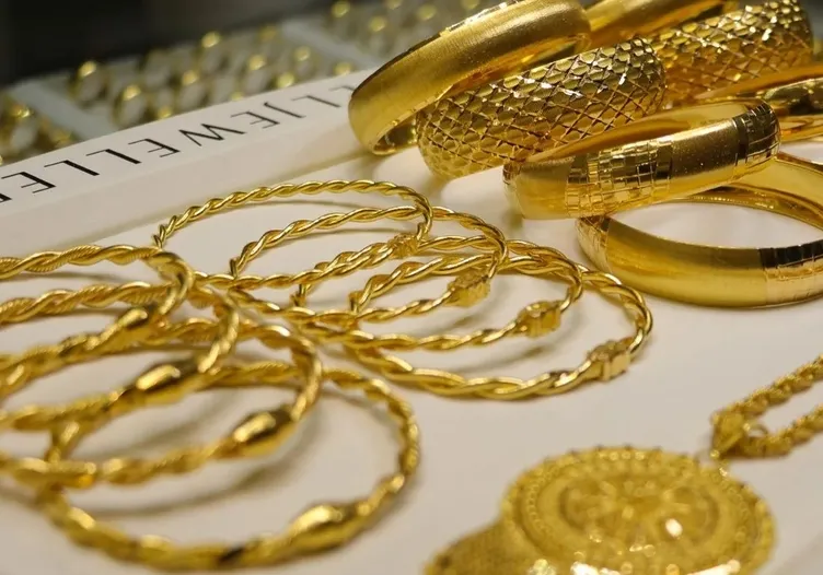 SON DAKİKA: Altın fiyatları rallisinde yeni rekorlar! 12 Şubat Cumhuriyet, 22 ayar bilezik, gram ve çeyrek altın ne kadar, kaç lira?