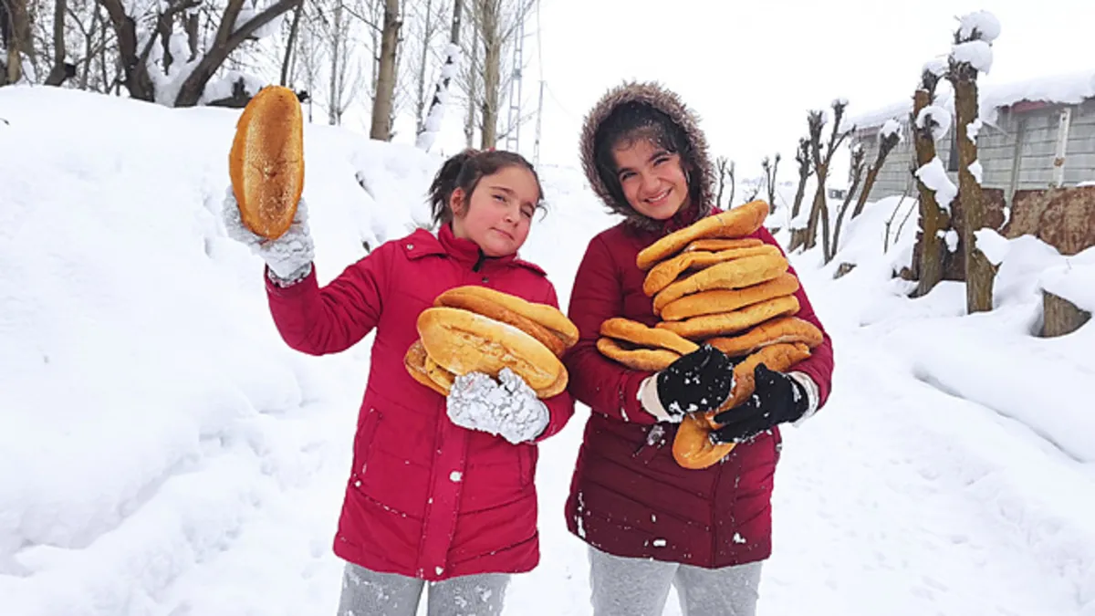 Minik yüreklerden doğaya büyük destek