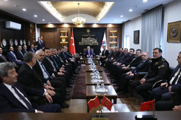 bakan-gurlekten-kayseriden-net-mesaj-sucla-mucadelede-taviz-yok-1778842592592.jpg
