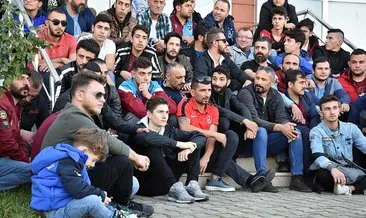 Trabzonspor taraftarlarından hakemlere sessiz protesto