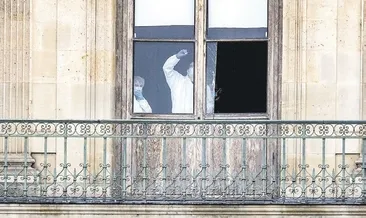 Louvre Müzesi soyguncuları yakalandı