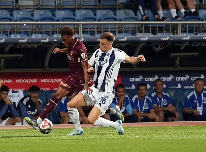 kasimpasa-trabzonspor-ilk-yarida-gol-yok-canli-1755545623478.jpeg