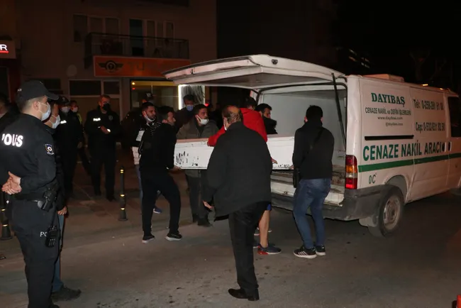 son-dakika-denizlideki-cinayette-korkunc-detay-katil-cama-bu-notu-yazmis-1616502697338.jpg