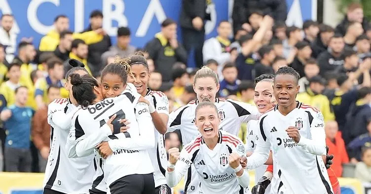 Beşiktaş, Fenerbahçe’yi 2 golle geçti!