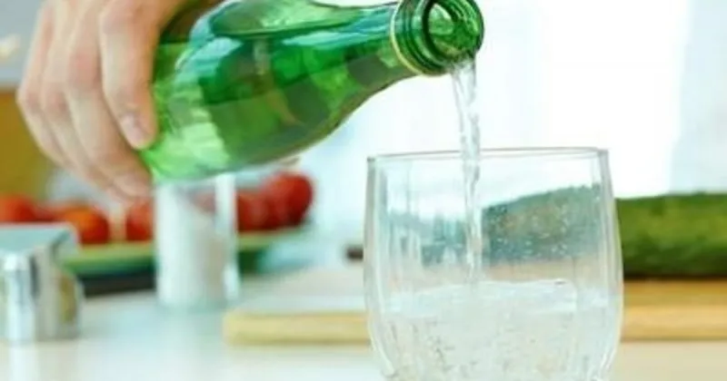 Sodanin Saca Ve Cilde Faydalari Nelerdir Soda Zayiflatir Mi Maden Suyundan Farki Nedir Saglik Haberleri Sodanin Saca Ve Cilde Faydalari Nelerdir Soda Zayiflatir Mi Maden Suyundan Farki Nedir Saglik Haberleri