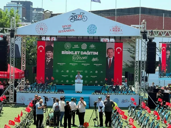 bahcelievlerde-2-bin-71-cocuk-bisiklet-sevinci-yasadi-1780774335626.jpg