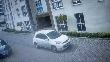 İstanbul'da park halindeki arabayı çalan hırsız kamerada