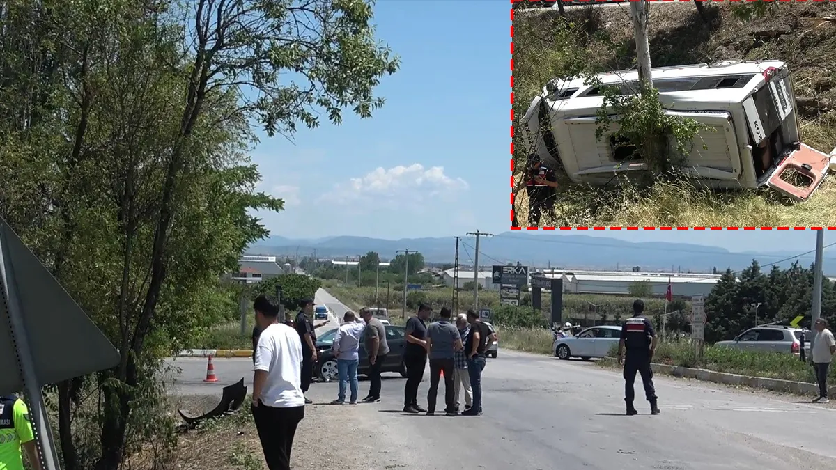 Balıkesir’de can pazarı! Yolcu minibüsü ile otomobil çarpıştı: 14 yaralı! Balıkesir’de can pazarı! Yolcu minibüsü ile otomobil çarpıştı: 14 yaralı!