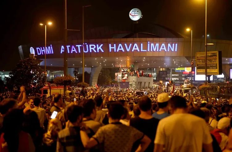 Darbecilerin asıl hedefi Erdoğan’dı: Millet liderine lider milletine sahip çıktı