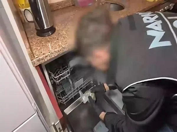 1792587789135.jpg