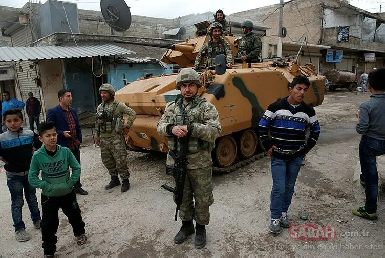 Mehmetçik Afrin’de halkın yaralarını sarıyor...