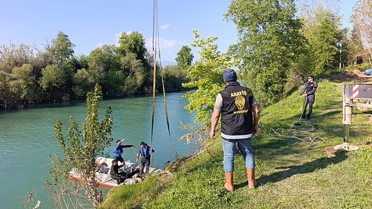 Antalya’da kayıp zabıta için arama çalışması başlatıldı Antalya’da kayıp zabıta için arama çalışması başlatıldı