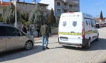 Camiden dönen yaşlı adamı husumetli komşusu silahla vurdu #usak Camiden dönen yaşlı adamı husumetli komşusu silahla vurdu #usak