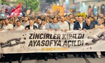 Ayasofya Camii’ne ‘Gençlik Yürüyüşü’