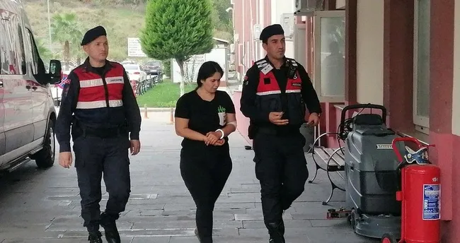 Antalya'da karı koca kavgası kanlı bitti Antalya'da karı koca kavgası kanlı bitti