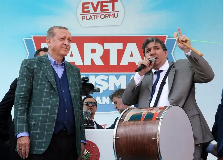 Cumhurbaşkanı Erdoğan’ın Kartal buluşma etkinliğinde renkli kareler