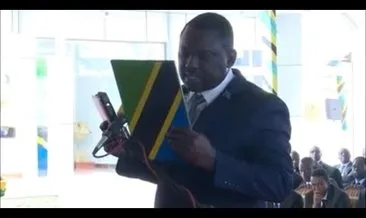Tanzanya’da bakan yardımcısı, yemin metnini okuyamayınca görevden alındı