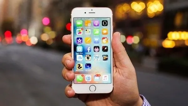 Apple o iPhone'un fişini çekiyor! (iOS 12 bu cihazlara gelecek)