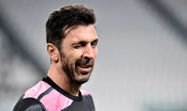 43 yaşındaki Buffon, 2023’ten önce futbolu bırakmak istemiyor