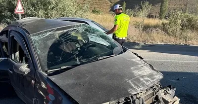 Erzincan’da feci kaza! 3 yaralı #erzincan