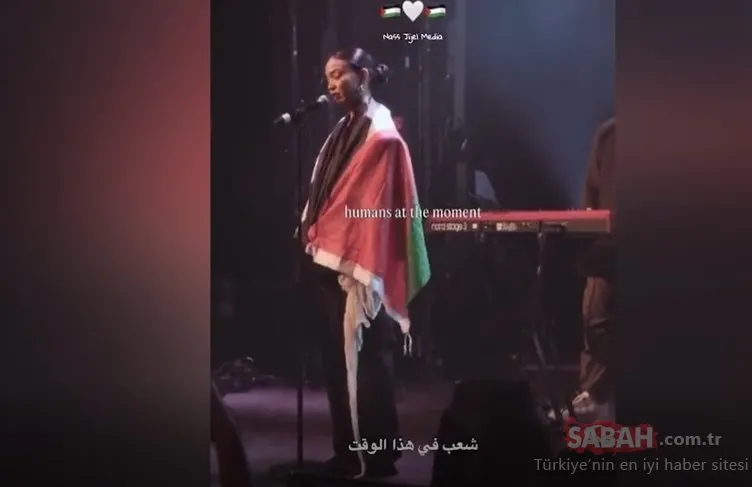Norveçli sanatçı Hilary Allison’dan Filistin’e destek! Konserinde Filistin bayrağı açtı!
