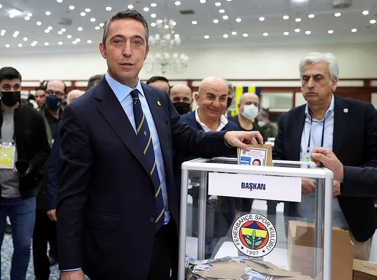 Son dakika: Ahmet Çakar’dan bomba sözler! Fenerbahçe seneye şampiyon olmazsa Ali Koç...