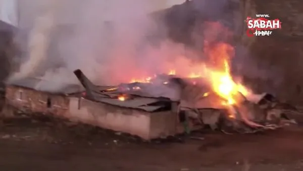 Mezrada çıkan yangında 2 ev, kiler ve samanlık kül oldu | Video