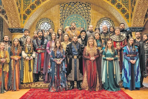 tarihimizin-en-parlak-doneminde-bir-ask-oykusu-1788449275610.jpeg