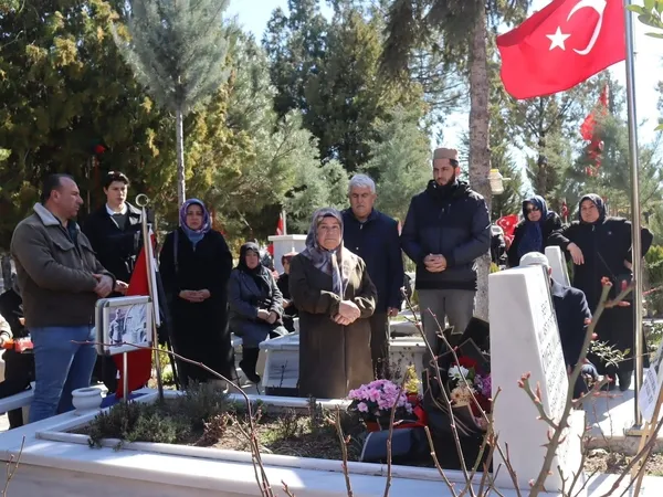 tatvan-sehitleri-5-yilinda-dualarla-anildi-1772719143236.jpg