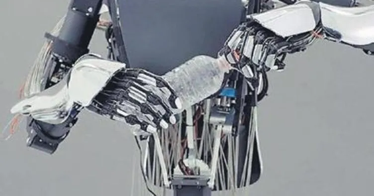 İnsan elini taklit edebilen robot