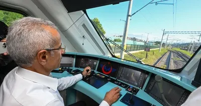 Bakan Uraloğlu tarih verdi! Şimdi sıra milli hızlı trende!  Raylara inmek için gün sayıyor