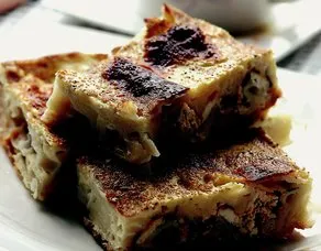 Yoğurtlu Büzme Börek
