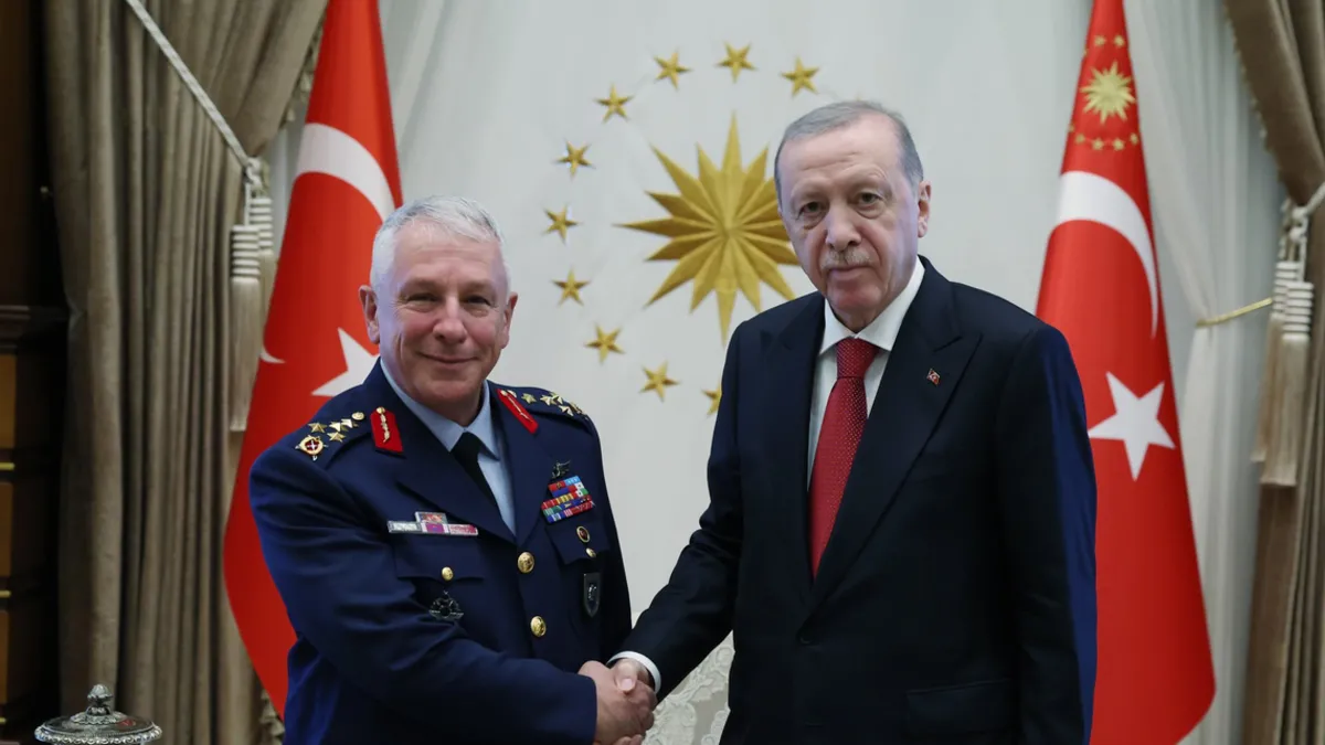 Başkan Erdoğan Orgeneral Ziya Cemal Kadıoğlu’nu kabul etti Başkan Erdoğan Orgeneral Ziya Cemal Kadıoğlu’nu kabul etti