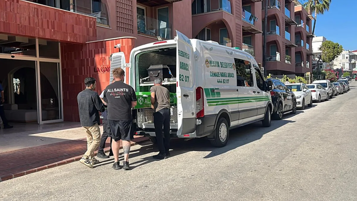 Antalya’da esrarengiz ölüm: İsveçli kadının bedeni otel odasında bulundu! Antalya’da esrarengiz ölüm: İsveçli kadının bedeni otel odasında bulundu!