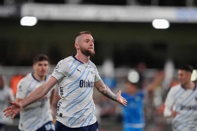 milan-skriniar-fenerbahce-icin-imzaya-geliyor-1753880210140.jpeg
