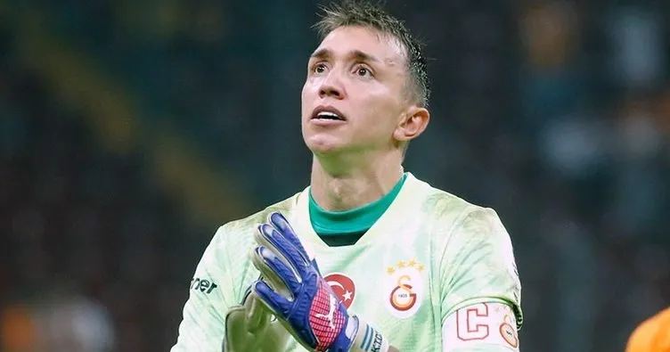 Muslera’dan veda sinyali