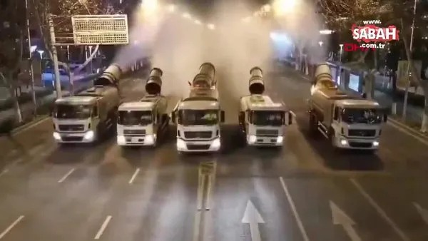 Çin'de (Covid-2019) sokaklardaki koronavirüse karşı ilaçlama çalışmaları kameralara yansıdı | Video