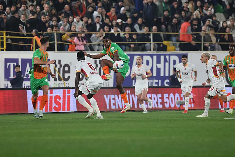 Son dakika haberi: Ahmet Çakar ve Mustafa Çulcu’dan Alanyaspor-Galatasaray maçının hakemine övgü! ’’Cesaretli ve taviz vermedi’’