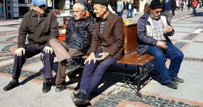 65 yas ustu sokaga cikma yasagi kalkti mi ne zaman bitecek 65 yas ustu icin gozler yeni normallesme takviminde son dakika haberler