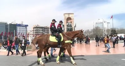 Taksim Meydanı’ndaki atlı polisler ilgi odağı oldu