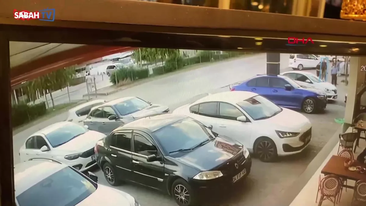 Bursa’da iki otomobil çarpıştı, 4 kişi yaralandı! Kaza kamerada videosunu izle Bursa’da iki otomobil çarpıştı, 4 kişi yaralandı! Kaza kamerada videosunu izle