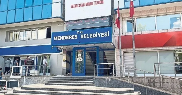 CHP İzmir il yönetiminde tüm dengeler alt üst oldu! Menderes’e başkan dayanmıyor