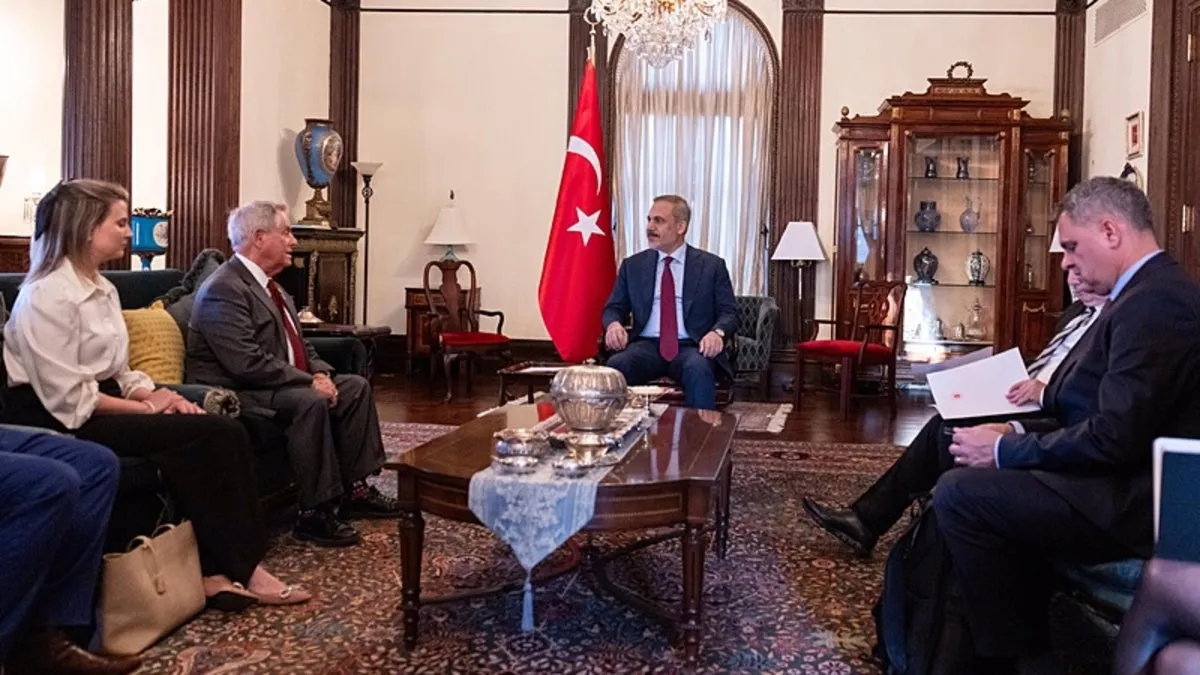 ABD Temsilciler Meclisi üyesi Türkiye'nin Washington Büyükelçiliği'nde