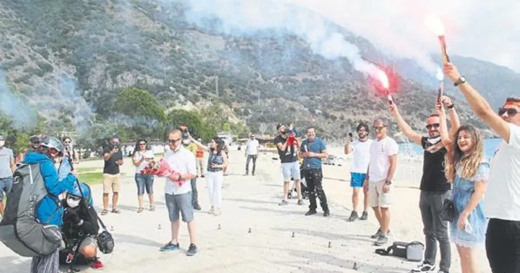 Gökyüzünde evlilik teklifi