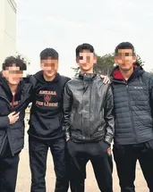 Şampiyonlara akran dayağı