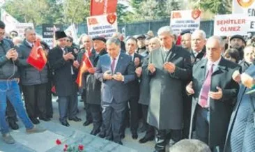 Merasim Sokak şehitlerine anma