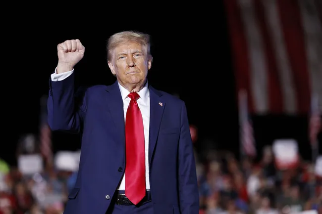 secimlere-mudahale-ile-suclaniyordu-savci-trumpin-georgiadaki-davasini-sonlandirdi-1764177432350.jpg Seçimlere müdahale ile suçlanıyordu: Savcı Trump’ın Georgia’daki davasını sonlandırdı!